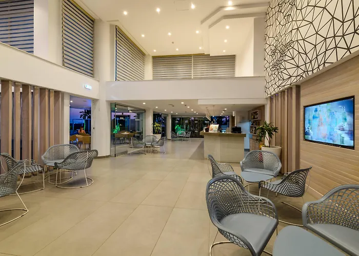 Tasia Maris - Adults Only Айя-Напа